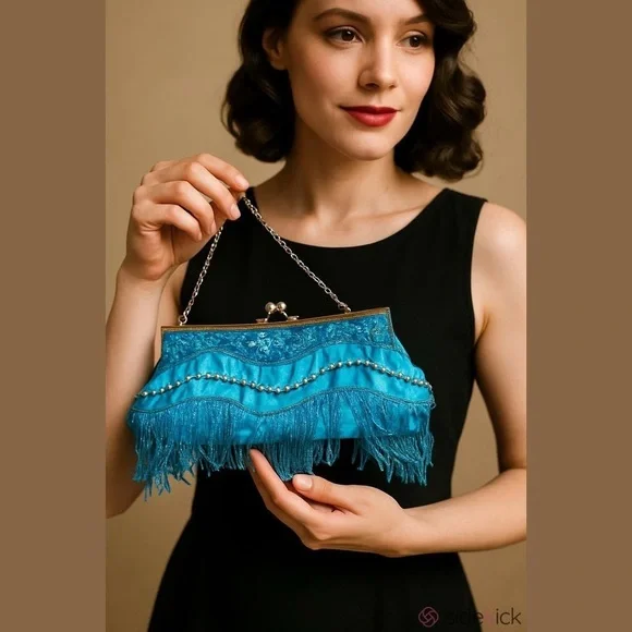 Blue Beaded Fringe Clutch - Picture 4 of 4